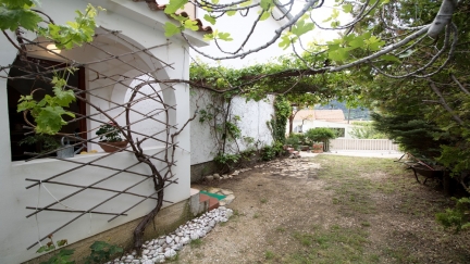 Studio Apartman Edo s terasou a vyhledem do zahrady