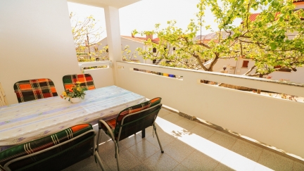Appartamento Stanka con terrazza in zona tranquilla