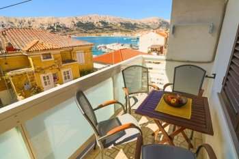 Apartment Mario with Terrace and Sea View