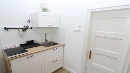 Studio Apartment Cavrak R. 5 with Terrace & Sea View