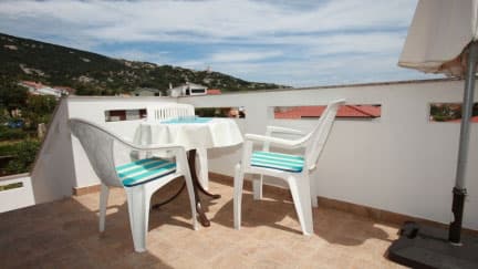Apartman Goga 3 u mirnom dijelu mjesta