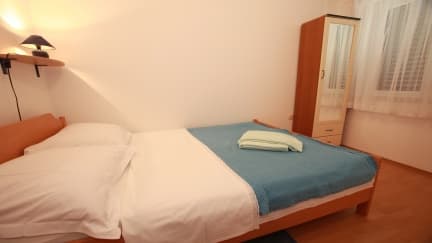 Apartman Goga 3 u mirnom dijelu mjesta