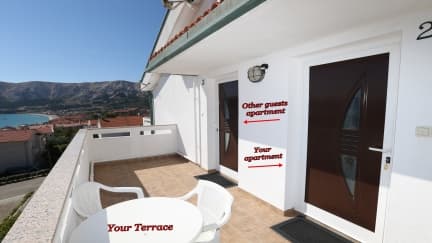Apartman Goga 3 u mirnom dijelu mjesta
