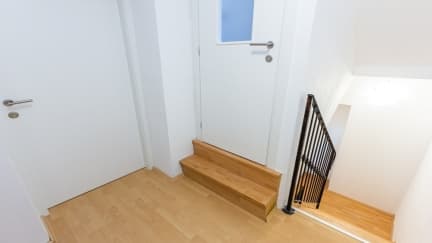 Apartman Sanja s balkonom i pogledom na more
