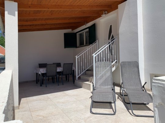 Apartment Monti with Sea View