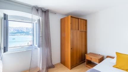 Apartman Marin 2 s pogledom na more