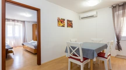 Apartman Marin 2 s pogledom na more