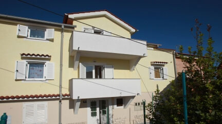 Studio Apartment Dorcic 3 with Balcony and Sea View