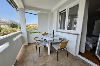 Apartment Meri with Terrace