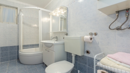 Apartman Meri s 2 dvokrevetne sobe i terasom