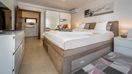 Apartman Harmonie s jacuzzijem i terasom