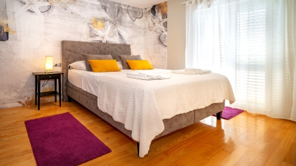 Apartament Polonijo Red z przestronnym tarasem w cichej okolicy