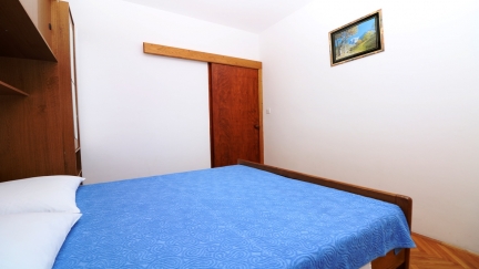 Apartman Nada A4+1 s terasom u mirnom dijelu mjesta