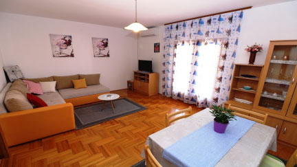 Apartment Nada A4+1 with Terrace in Quiet Area