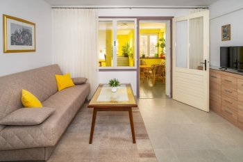 Apartment Jagoda A3+1 with 2 Double Rooms and Balcony