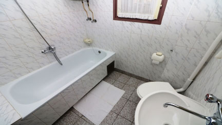 Apartman Jagoda A3+1 s 2 spavace sobe i balkonom