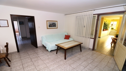 Apartment Jagoda A3+1 with 2 Double Rooms and Balcony