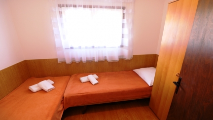 Apartman Jagoda A3+1 s 2 spavace sobe i balkonom