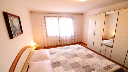 Apartment Jagoda A3+1 with 2 Double Rooms and Balcony