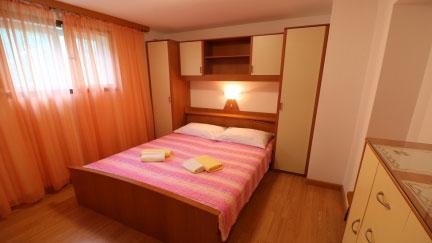 Apartman Jagoda A2+1 sa terasom i privatnim parkingom