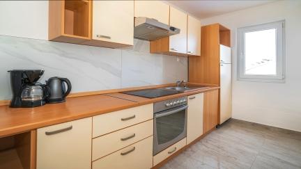 Apartman Sucur A4+1 s balkonom i pogledom na more