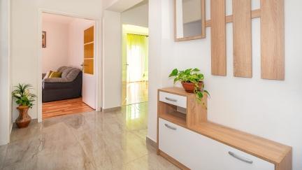 Apartman Sucur A4+1 s balkonom i pogledom na more