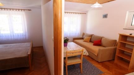 Apartman Nada A2+1 u mirnom dijelu mjesta