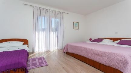 Apartment Vlahinic 1 mit Balkon und MeersblickView