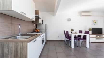 Apartment Vlahinic 1 mit Balkon und MeersblickView