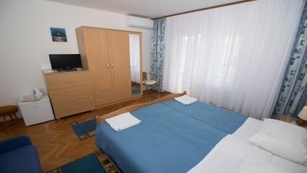 Triple Room Albina 1 with Private External Bathroom