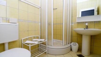 Apartman Marija 4 s 2 dvokrevetne sobe i terasom