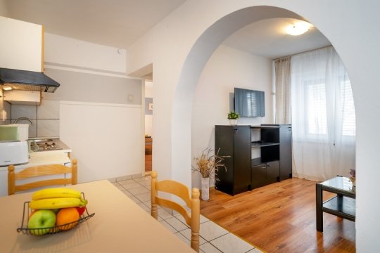 Apartman Igor s terasom i pogledom na more