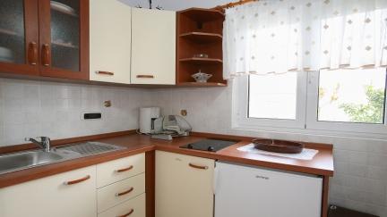 Apartman Albina u prizemlju s terasom