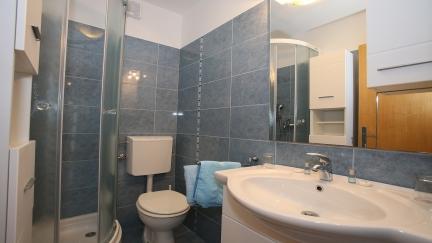 Apartman Albina u prizemlju s terasom