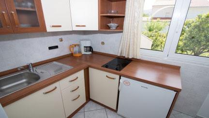 Apartman Albina u prizemlju s terasom