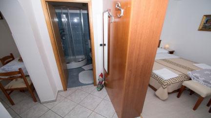 Apartman Albina u prizemlju s terasom