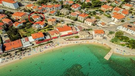 Apartment Luiza with Terrace and  Close to the Beach