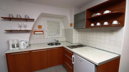 Studio Apartment Jasenka in Charming Old Town