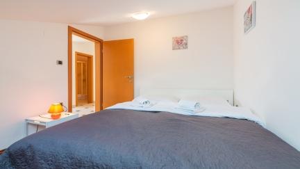 Apartman Lovorka 6