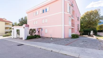 Apartman Lovorka 6