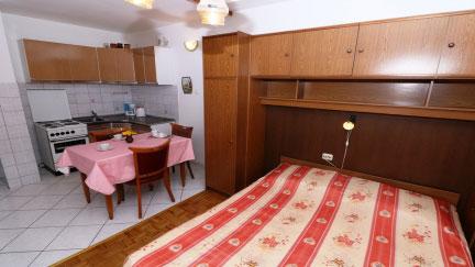 Studio Apartment Antica with Terrace