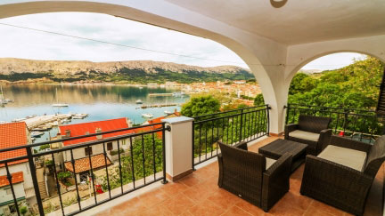 Apartment Vesna with the Most Beautiful Sea View