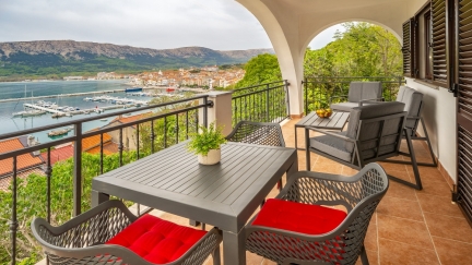 Apartment Vesna with the Most Beautiful Sea View