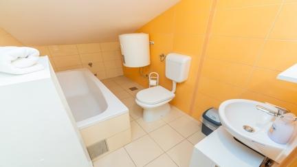 Apartman Lovorka 5