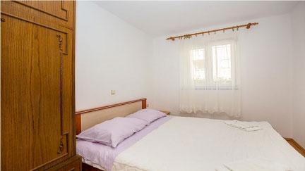 Apartman Roberta 1A s terasom i pogledom na more