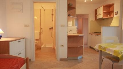 Apartman Dorotea s terasom i pogledom na more