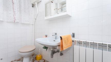 Dvokrevetna soba Mira 3 sa privatnom vanjskom kupaonicom
