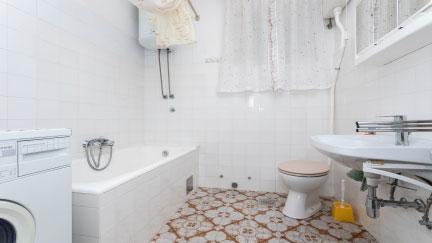 Dvokrevetna soba Mira 3 sa privatnom vanjskom kupaonicom