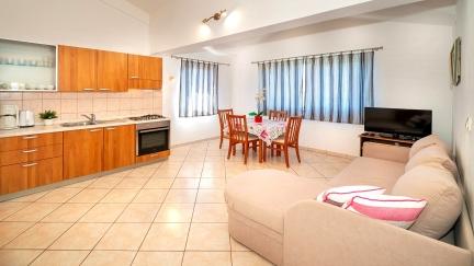 Apartman Lidija 1 s galerijom