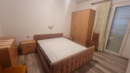 Apartman Lidija 3 s tri spavaće sobe